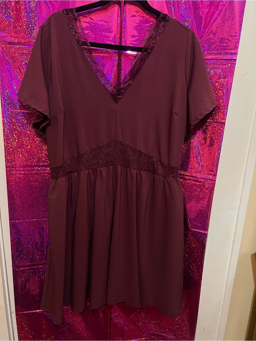 V-Neck Lace-Trim Midi Dress in Burgundy